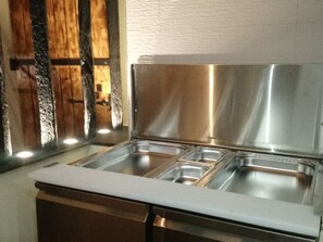 Interior - Charming Farmhouse: Pool, Kids' Zone, Modern Amenities, Close to Le Mans & Nature (Savigné-l'Évêque)