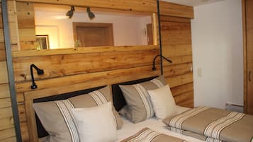 Condo, Ground Floor | 1 bedroom, free WiFi, bed sheets