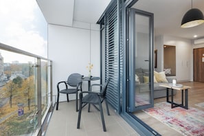 Apartment, 2 Schlafzimmer, Balkon | Balkon