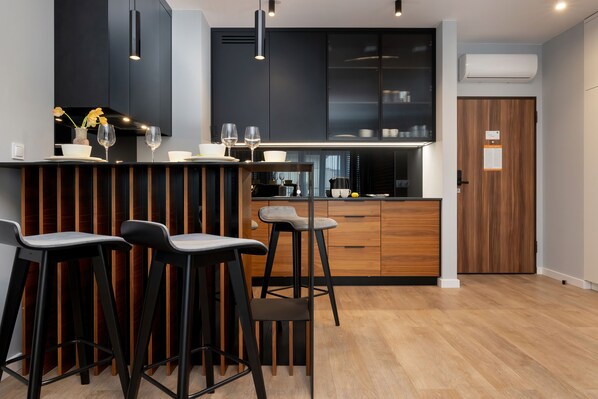 Apartment, 2 Schlafzimmer, Balkon | Eigene Küche | Ofen, Geschirrspüler, Wasserkocher, Hochstuhl