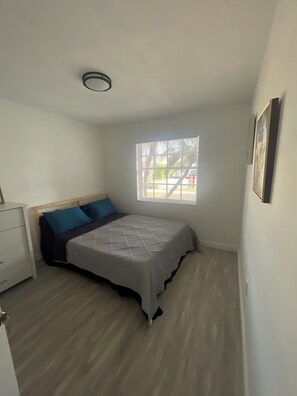 3 bedrooms, WiFi, bed sheets - A Getaway Oasis (Miami)