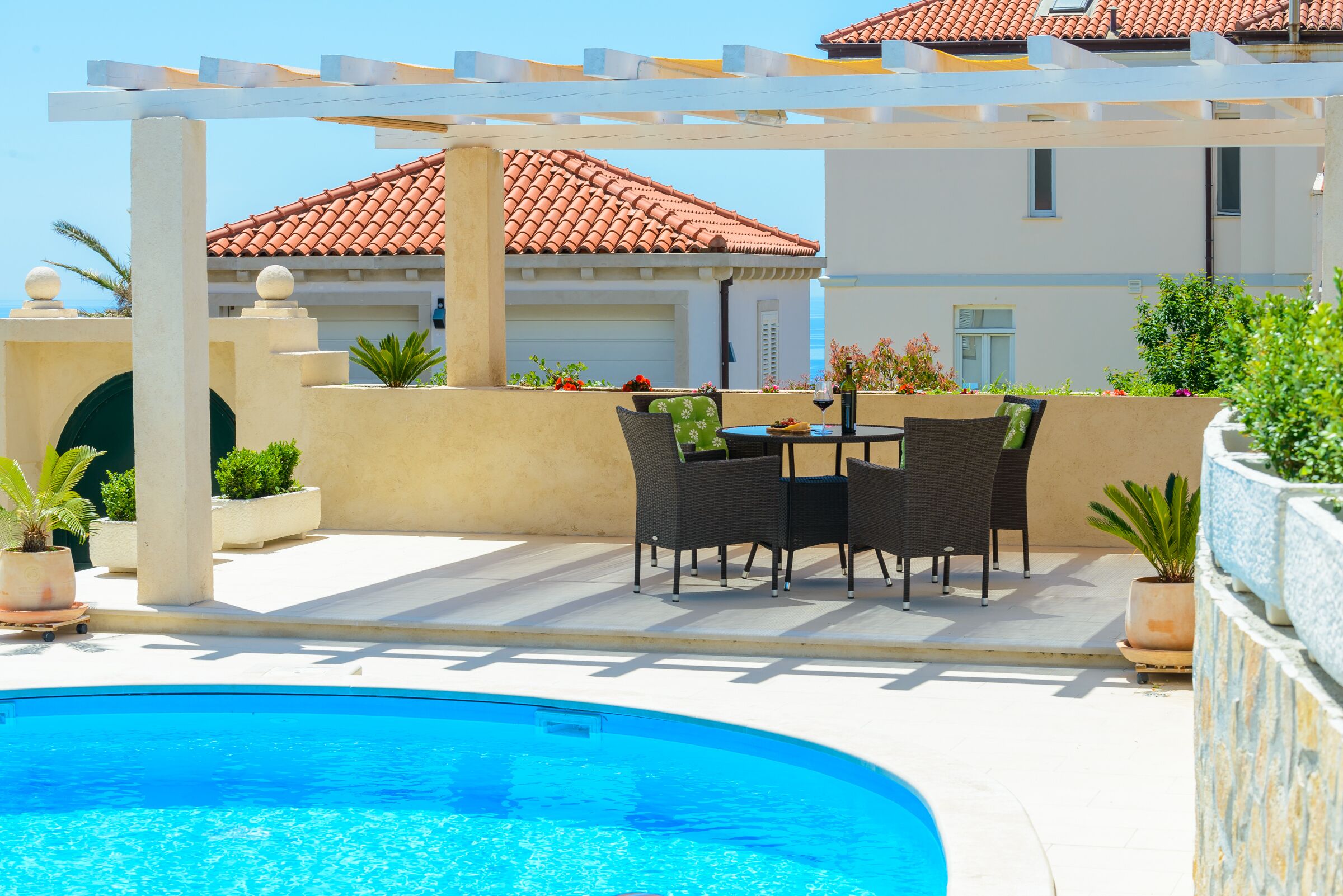 Villa (Five-Bedroom Villa with Swimming Pool) | Terrace/patio