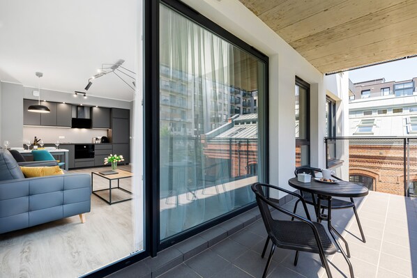 Apartment, 2 Bedrooms, Balcony | Balcony - Modern Apartments City Center by Renters (Poznan)