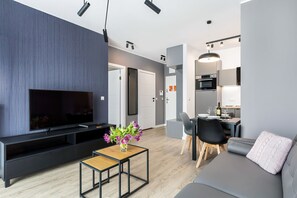 Apartment, 1 Bedroom, Kitchen | Living area - Modern Apartments City Center by Renters (Poznan)