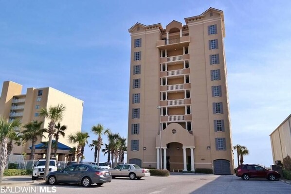 Exterior - May Steal! 179/nt Base! New Kitchen, Gulf Front, Pool, Beach Supplies, VIEW! (Gulf Shores)