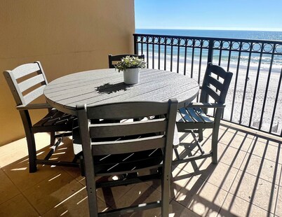 May Steal! 179/nt Base! New Kitchen, Gulf Front, Pool, Beach Supplies, VIEW!