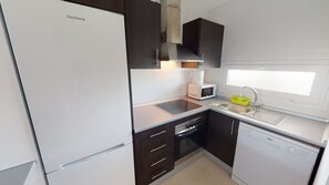 Fridge, microwave, oven, dishwasher - Casa Principe J-A Murcia Holiday Rentals Property (Roldan)