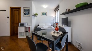 Interior - Italianway - P.le Unità d'Italia 3 - UD-L483-PUIT3A2 (Udine)