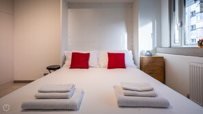 1 bedroom, iron/ironing board, free WiFi, bed sheets