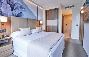 Coffres-forts dans les chambres, bureau, chambres insonorisées