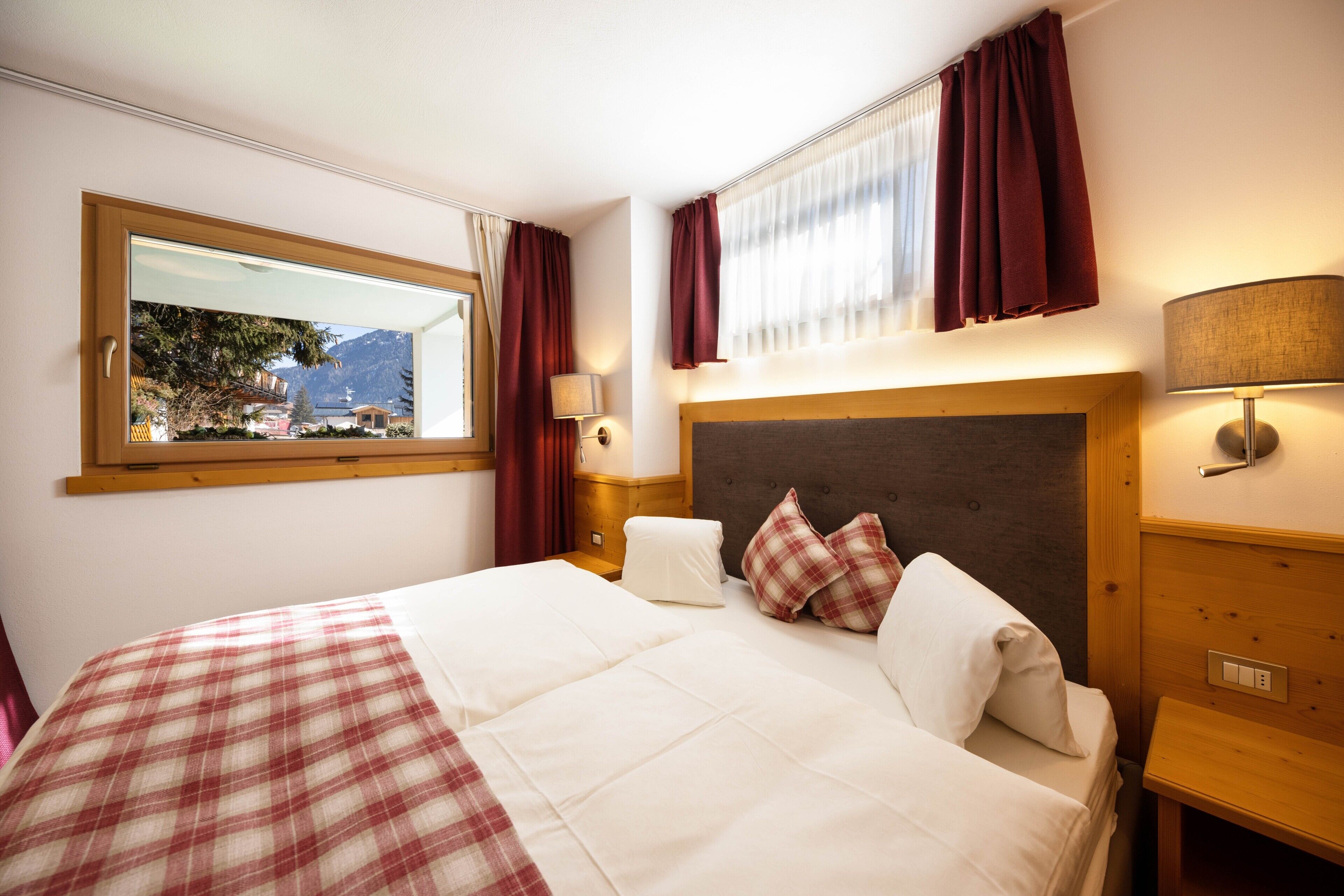 3 camere, ferro/asse da stiro, Wi-Fi gratuito, lenzuola