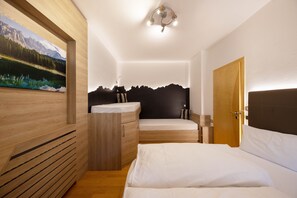 3 camere, ferro/asse da stiro, Wi-Fi gratuito, lenzuola