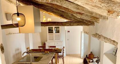 Holiday Home “Astarte House 12pax” with Garden & Terrace