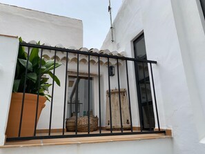 Exterior detail - Holiday Home “Astarte House 12pax” with Garden & Terrace (Galera)