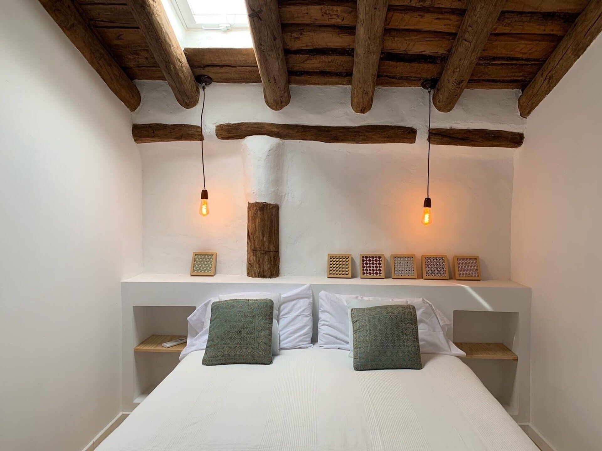 4 間睡房、熨斗/熨衫板、床單