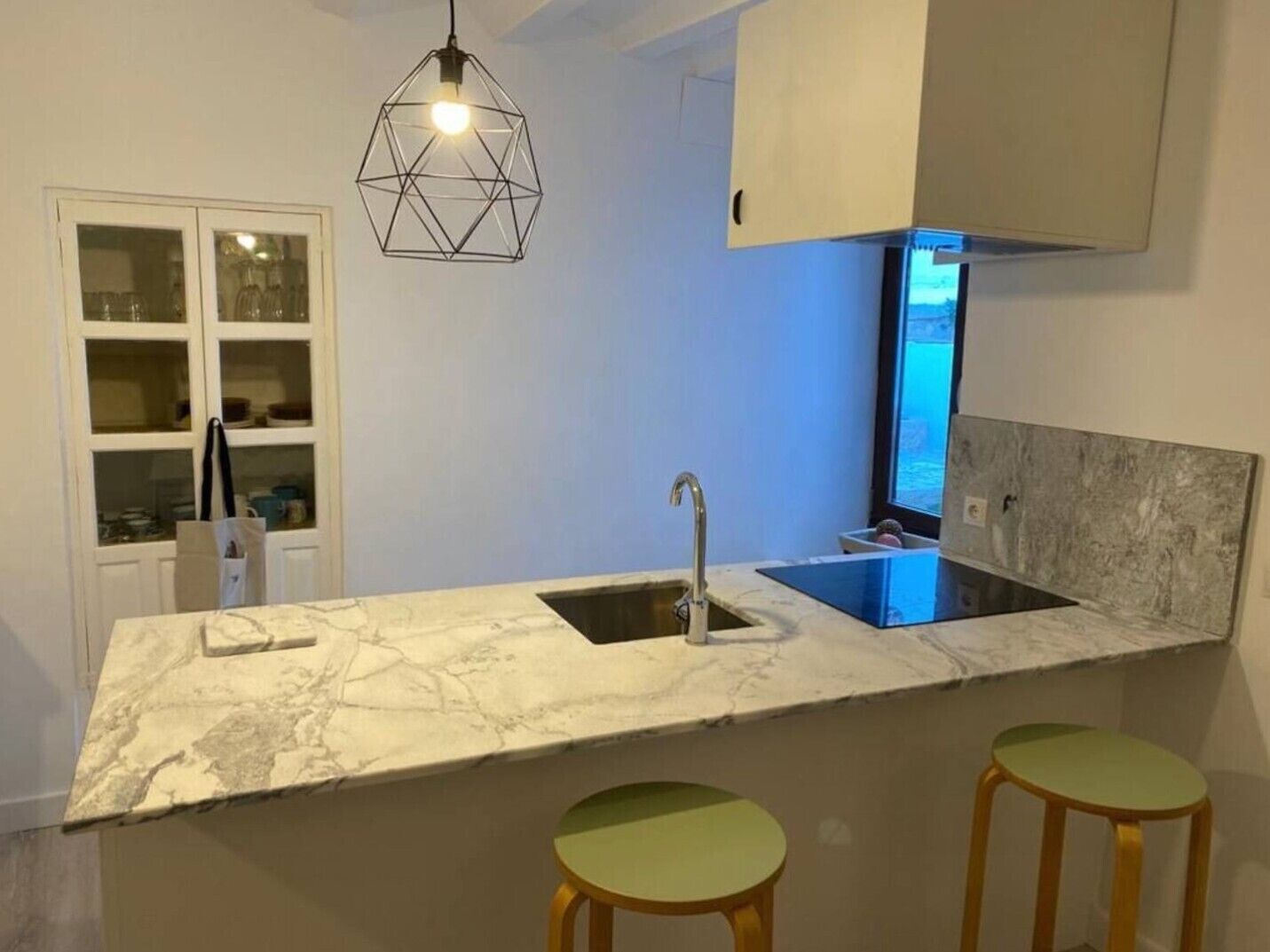 Frigorífic, microones, forn i placa de cuina 