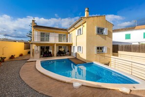 Pool - Holiday Home “Villa Can Gaya” with Pool, Terrace & Wi-Fi (Alcudia)