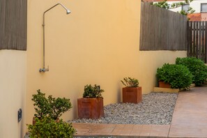 Property grounds - Holiday Home “Villa Can Gaya” with Pool, Terrace & Wi-Fi (Alcudia)