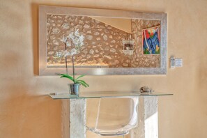 Interior - Holiday Home Casa del Sol with Sea View, Wi-Fi, Pool, Balcony & Terrace; Street Parking Available (Búger)