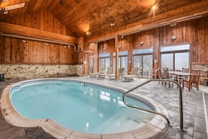 Inomhuspool och uppvärmd pool