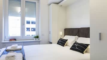 Deluxe Studio | Iron/ironing board, free WiFi, bed sheets