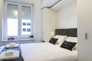 Estúdio luxo | Ferros/tábuas de passar roupa, Wi-Fi de cortesia, roupa de cama