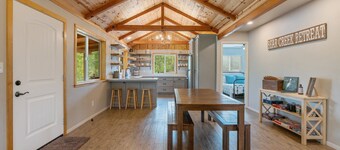 Modern Cabin on Private Lake: Gateway to the Sequoias