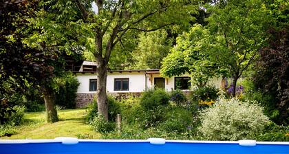 Apartment with garden in the center