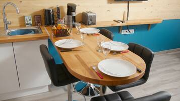 Panorama appartement, en-suite badkamer (Le Soleilhou ) | Dineren