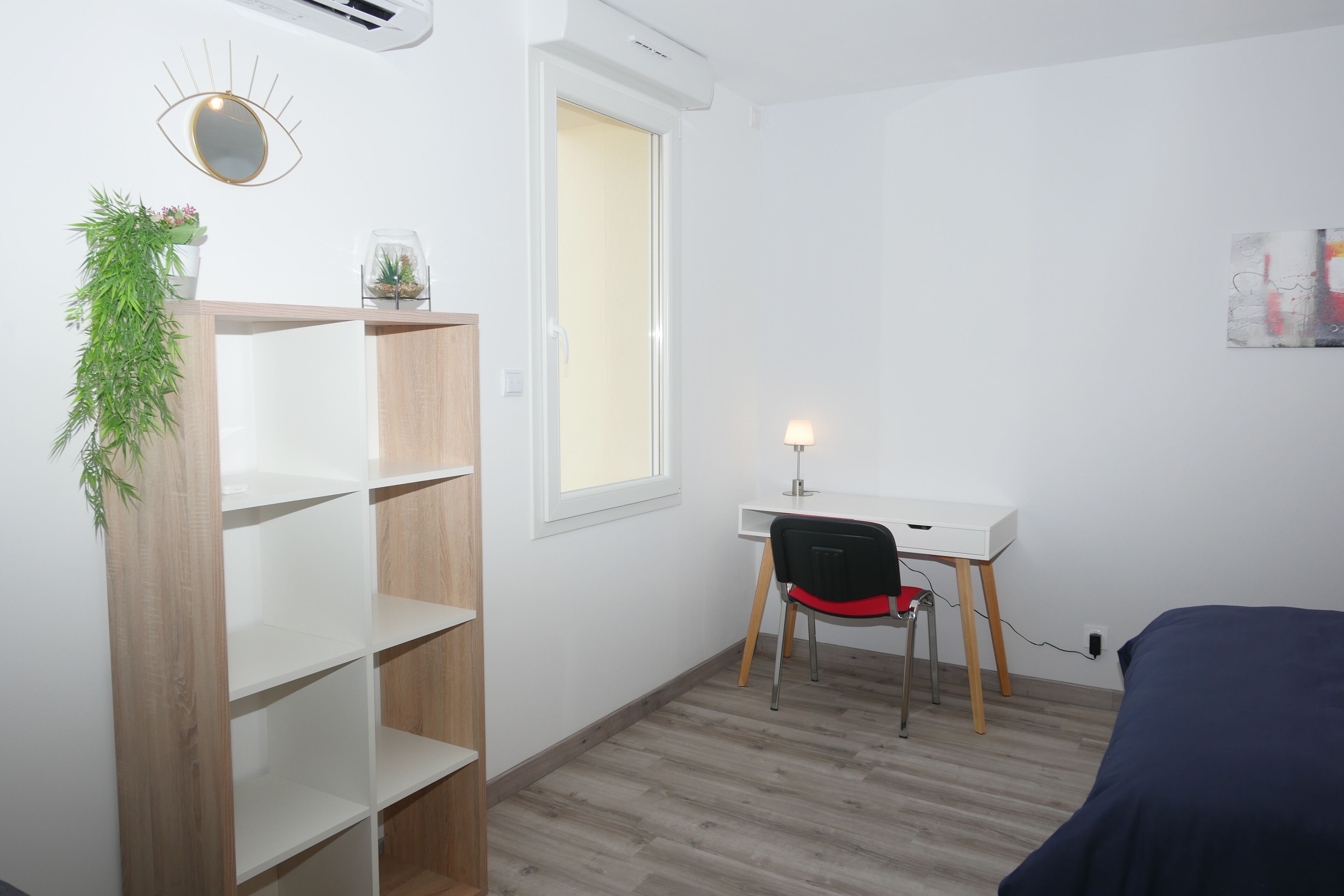 Comfort-huoneisto (Le Rochegude - 1er Etage ) | 1 makuuhuone, ylelliset vuodevaatteet, memory foam -patjalliset sängyt