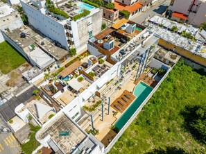 Exterior - Duplex w/ Rooftop Plunge Pool – Walk to Beach (Playa del Carmen)