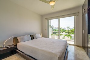 2 chambres, fer et planche à repasser, accès à Internet, literie fournie