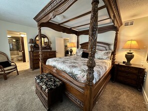 3 bedrooms, iron/ironing board, Internet, bed sheets - Shoreline Towers 2076 (sleeps 7) Beach Setup Included (March 1-October 31) (Destin)