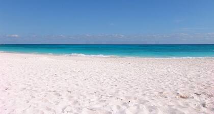 PRIVET BEACH ACCESS VILLA BESO