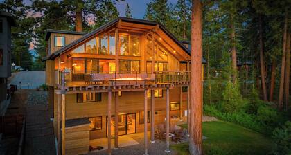 9 bedroom Luxury Villa by the lake with Indoor Pool