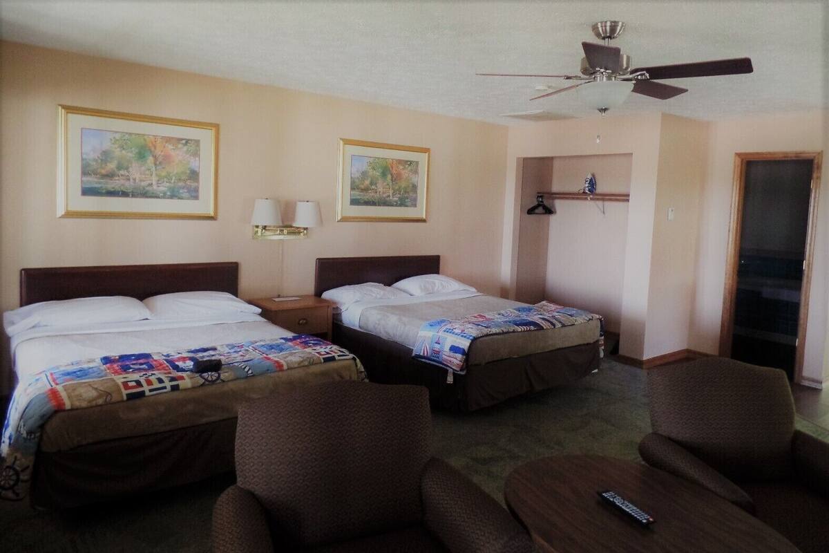 1 bedroom, desk, iron/ironing board, free wifi