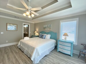 4 bedrooms, desk, iron/ironing board, travel crib - Best pool in the neighborhood! 4 bdrm/4.5 bath gulf front with huge pool. (Port St Joe)