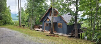 Private & Secluded w/ Beautiful Views Sunsets ~Hot Tub