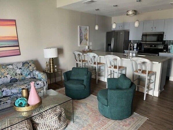 TV - Beach Haven - Unit 1303- Located One Block from the Beach! (Port Aransas)