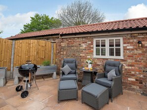Terrace/patio - 1 bedroom accommodation in Fulletby, near Horncastle (Fulletby, near Horncastle)