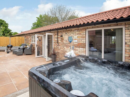 1 bedroom accommodation in Fulletby, near Horncastle