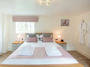 1 室のベッドルーム、WiFi (無料)、ベッドシーツ