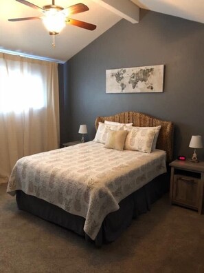 2 bedrooms, iron/ironing board, WiFi, bed sheets