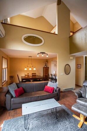 Televisor intel·ligent i llar de foc