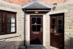 Exterior detail - Edale Cottage With Shared Swimming Pool (Ashbourne)