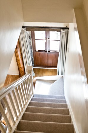 Interior - Wisels Cottage With Shared Swimming Pool & Games Room (Ashbourne)