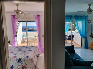 2 bedrooms, iron/ironing board, WiFi