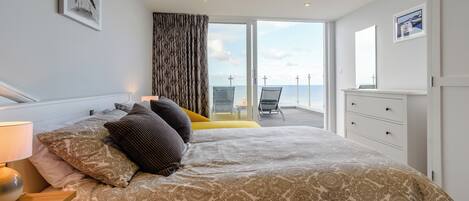 3 habitaciones, wifi gratis y ropa de cama