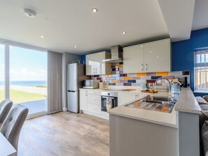 Geschirrspüler, Hochstuhl