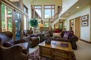 Townhome, 3 Bedrooms | Living room